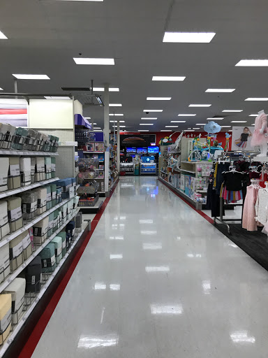 Department Store «Target», reviews and photos, 650 Brown Rd, Auburn Hills, MI 48326, USA