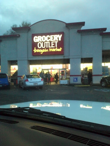 Grocery Outlet Bargain Market, 102 Cross St SE, Auburn, WA 98002, USA, 