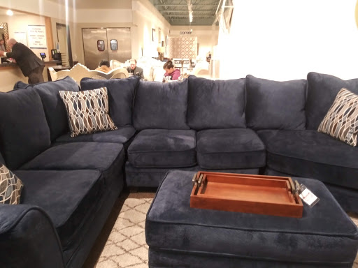 Furniture Store «Gardner-White Furniture», reviews and photos, 7680 Telegraph Rd, Taylor, MI 48180, USA