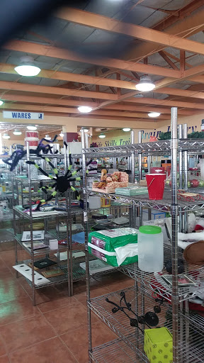 Thrift Store «Goodwill West Palm Beach/South Dixie Store & Donation Center», reviews and photos