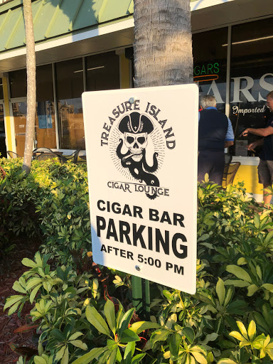 Bar «The Cigar Republic», reviews and photos, 155 107th Ave, Treasure Island, FL 33706, USA