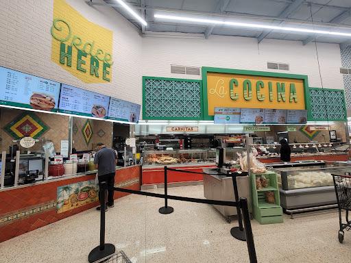 Supermarket «Vallarta Supermarkets», reviews and photos, 13820 Foothill Blvd, Sylmar, CA 91342, USA