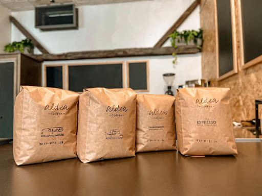 Outdoor Sports Store «Switchback Gear Exchange», reviews and photos, 2166 Plainfield Ave NE, Grand Rapids, MI 49505, USA