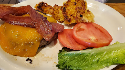 American Restaurant «Cracker Barrel Old Country Store», reviews and photos, 796 Business Park Dr, Prattville, AL 36066, USA