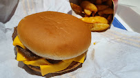 Cheeseburger du Restauration rapide McDonald's à Évry-Courcouronnes - n°16