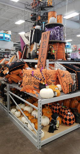 Home Goods Store «At Home», reviews and photos, 11221 Outlet Dr, Knoxville, TN 37932, USA