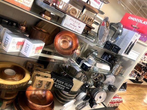 Department Store «HomeGoods», reviews and photos, 162 Everett Ave, Chelsea, MA 02150, USA