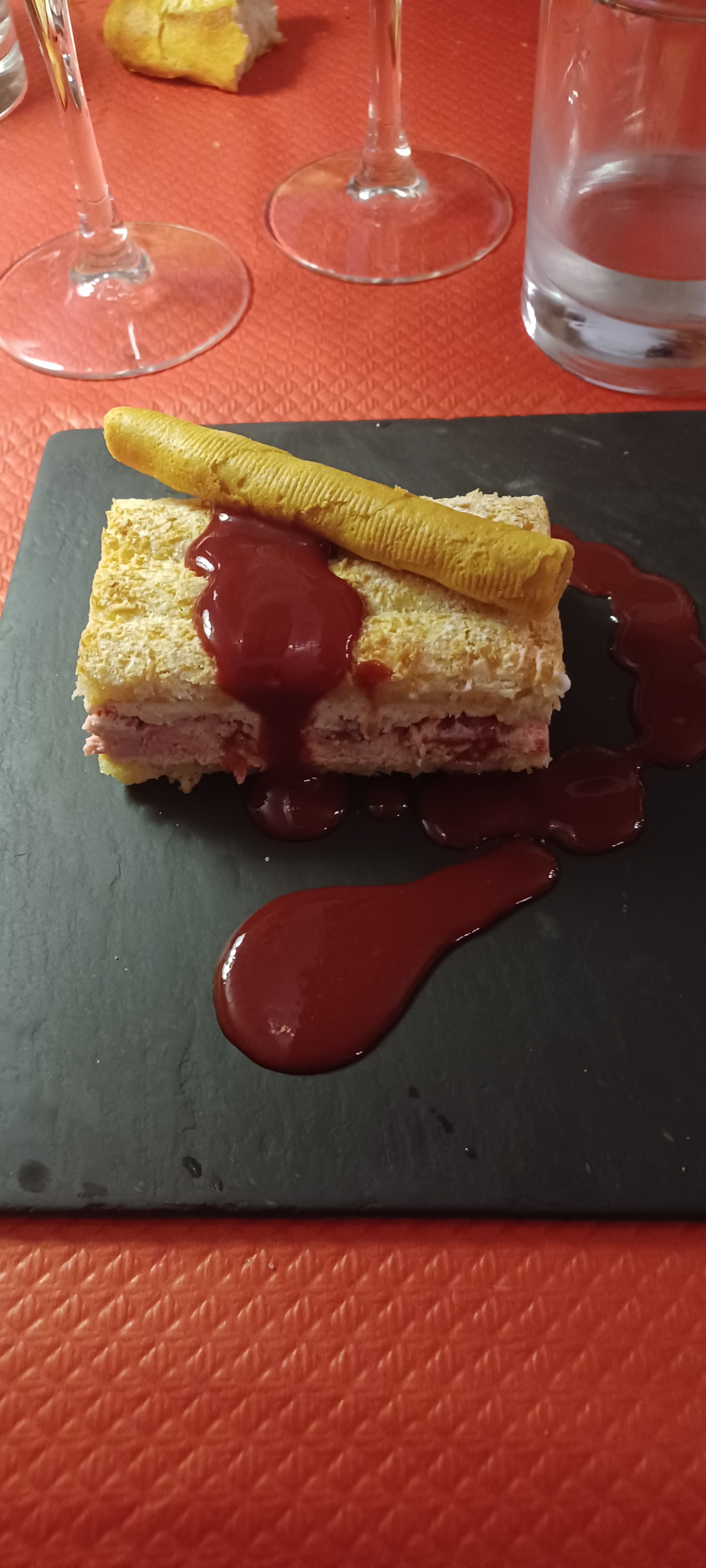 Photo n° 2 de l'avis de Dj.e fait le 27/04/2023 à 22:19