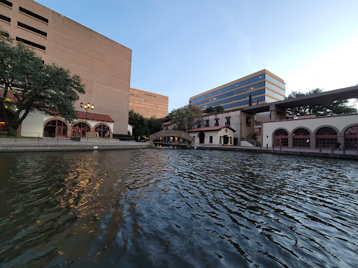 Tourist Attraction «Mandalay Canal Walk at Las Colinas», reviews and photos, 215 Mandalay Canal, Irving, TX 75039, USA