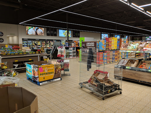 Supermarket «ALDI», reviews and photos, 14933 N Florida Ave, Tampa, FL 33613, USA