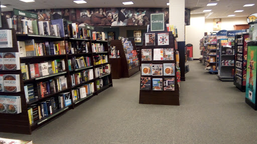 Book Store «Barnes & Noble», reviews and photos, 300 Indian Lake Blvd, Hendersonville, TN 37075, USA