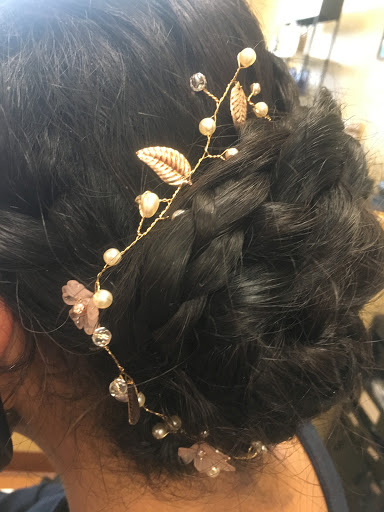 Hair Salon «Avenue Hair Styling & Day Spa», reviews and photos, 630 S Kansas Ave, Topeka, KS 66603, USA