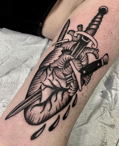 Tattoo Shop «5th Estate Tattoo», reviews and photos, 207 N Gilbert Rd # 113, Gilbert, AZ 85234, USA