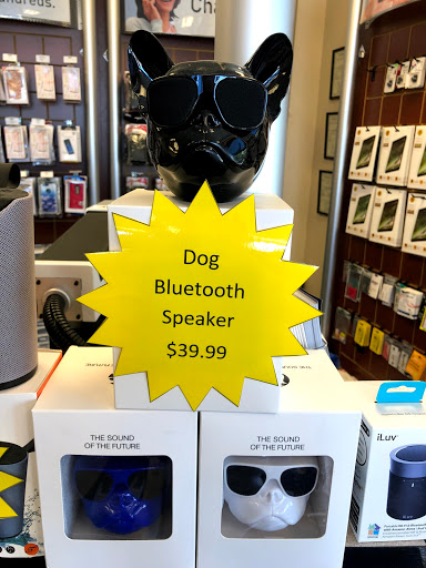 Cell Phone Store «Wireless Toyz 523», reviews and photos, 5891 W Craig Rd, Las Vegas, NV 89130, USA