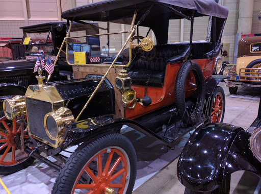 Performing Arts Theater «Century II Performing Arts & Convention Center», reviews and photos, 225 W Douglas Ave, Wichita, KS 67202, USA