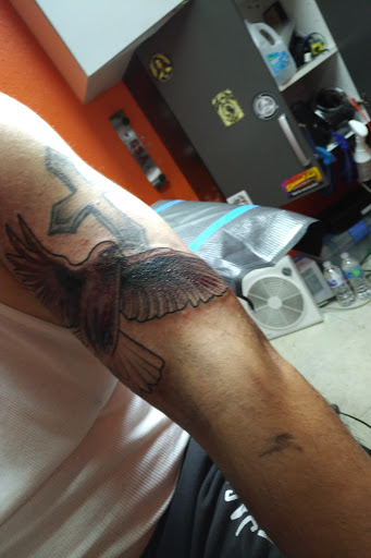 Tattoo Shop «Tattoo Maze», reviews and photos, 1750 S General McMullen Dr, San Antonio, TX 78237, USA