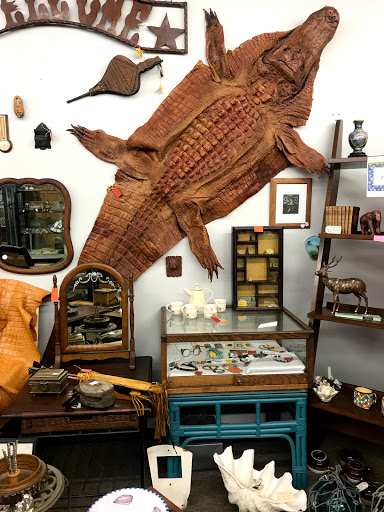 Antique Store «Coronado Antiques Mall», reviews and photos, 1433 S Dixie Fwy, New Smyrna Beach, FL 32168, USA