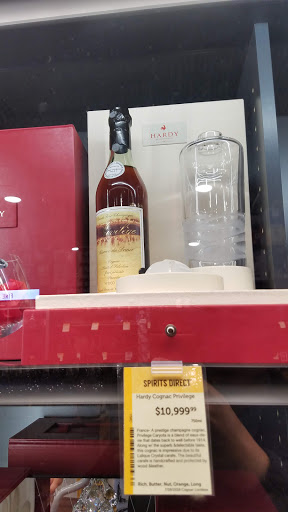 Pet Supply Store «PetSmart», reviews and photos, 315 Gellert Blvd, Daly City, CA 94015, USA