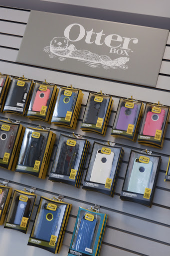 Electronics Repair Shop «CPR Cell Phone Repair Carmel», reviews and photos, 2438 E 116th St, Carmel, IN 46032, USA