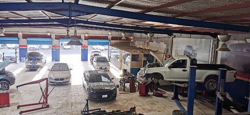 مركز رعد المحركات لصيانة السيارات / Engines Thunder 