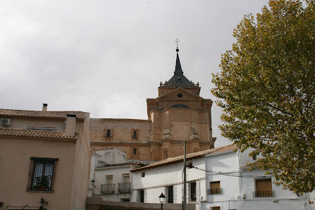 Ayuntamiento de Uclés. Pl. Pelayo Quintero, 1, 16452 Uclés, Cuenca, España