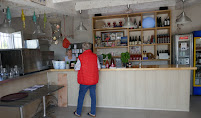 Atmosphère du Bar-restaurant à huîtres LA CABANE à Marseillan - n°4