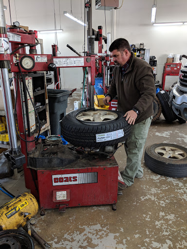 Auto Repair Shop «Jim Woodham & Son Tire & Auto», reviews and photos, 4058 Troy Hwy, Montgomery, AL 36116, USA