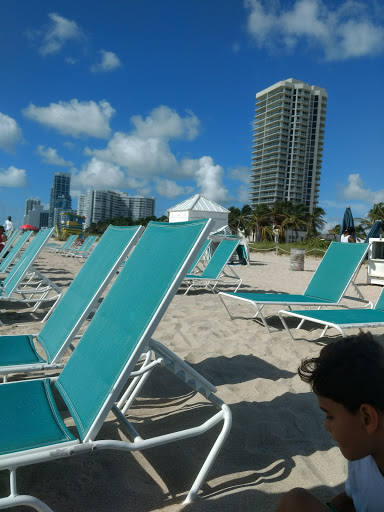 Grocery Store «M & L Food Market», reviews and photos, 7446 Collins Ave, Miami Beach, FL 33141, USA