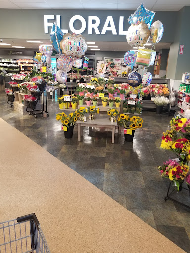Supermarket «Super Stop & Shop», reviews and photos, 164 Main St, Saugus, MA 01906, USA