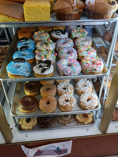 Donut Shop «Donuts King bakery», reviews and photos, 14182 Newport Ave, Tustin, CA 92780, USA