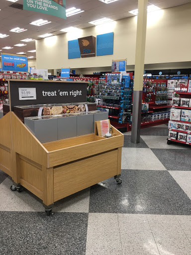 Pet Supply Store «Petco Animal Supplies», reviews and photos, 2784 W Peoria Ave, Phoenix, AZ 85029, USA