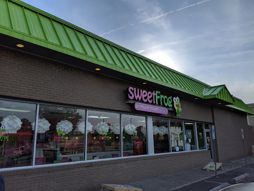 sweetFrog Premium Frozen Yogurt, 10040 Sliding Hill Rd, Ashland, VA 23005, USA, 