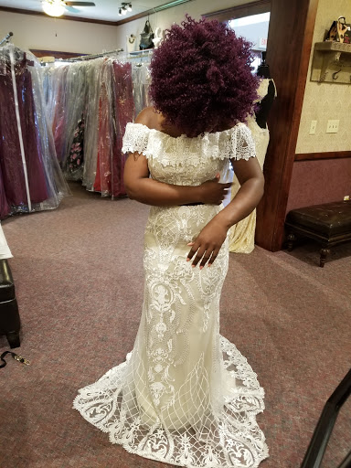 Bridal Shop «Alan Evans Bridal», reviews and photos, 512 Center Ave, Moorhead, MN 56560, USA