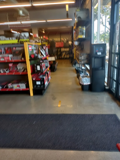 Truck Accessories Store «4 Wheel Parts Performance Center», reviews and photos, 550 W San Carlos St, San Jose, CA 95126, USA