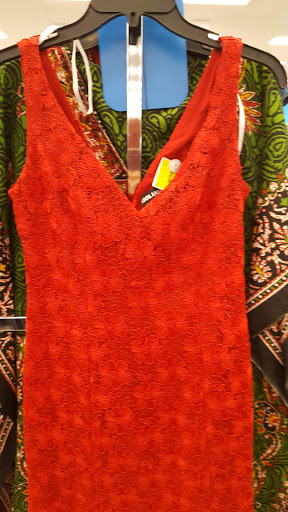 Clothing Store «Ross Dress for Less», reviews and photos, 1720 Douglas Rd, Oswego, IL 60543, USA