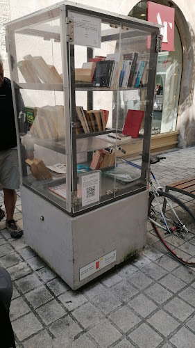 Boîte à livres à La Rochelle