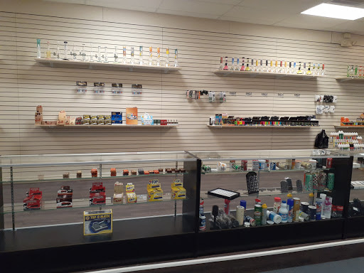 Tobacco Shop «VIP Discount & Smoke Shop», reviews and photos, 7014 Vine St, Cincinnati, OH 45216, USA