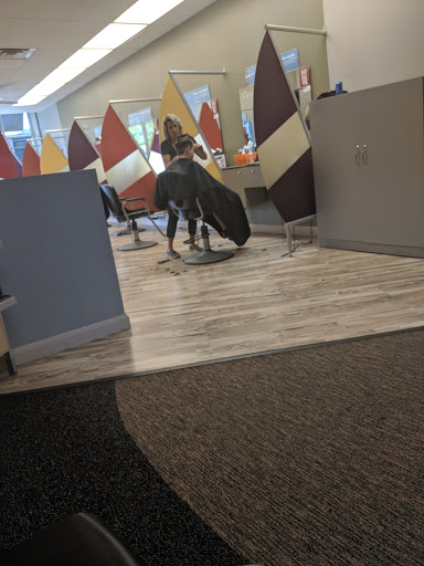 Hair Salon «Great Clips», reviews and photos, 15004 Detroit Ave, Lakewood, OH 44107, USA