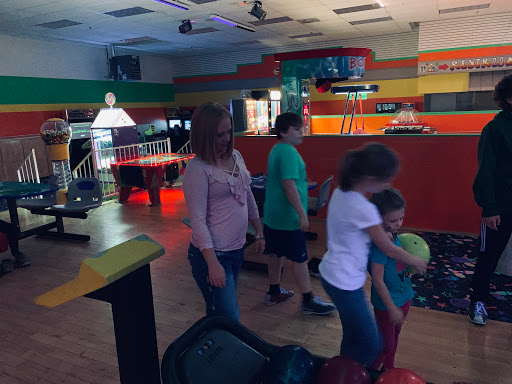 Bowling Alley «Mountain Lanes», reviews and photos, 240 McCurdy Ave N, Rainsville, AL 35986, USA