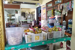 Warung Nasi Ibu Hj. Nuryati image