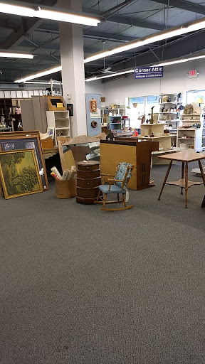 Thrift Store «Crowded Closet», reviews and photos