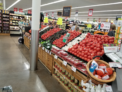 Supermarket «Hy-Vee», reviews and photos, 2400 2nd Ave, Muscatine, IA 52761, USA