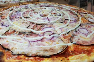 Pizza Del Monte image