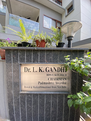 مركز طب الأسنان - Dental Centre