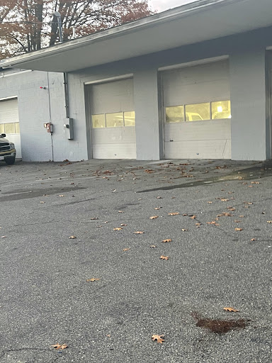 Auto Body Shop «Maaco Collision Repair & Auto Painting», reviews and photos, 154 Middlesex St, North Chelmsford, MA 01863, USA