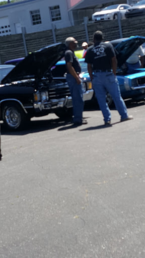 Used Car Dealer «Crown Auto Sales and Finance - North Tryon», reviews and photos, 4405 N Tryon St, Charlotte, NC 28213, USA