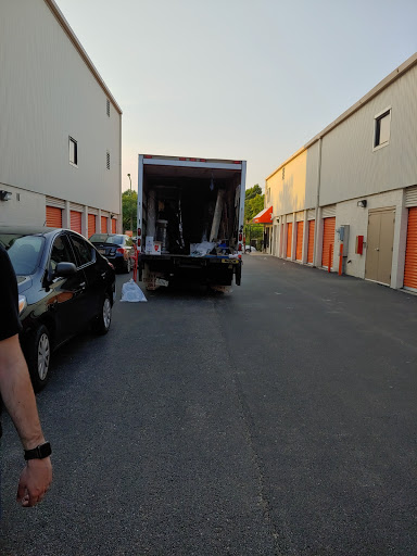 Self-Storage Facility «Public Storage», reviews and photos, 2050 Green Bay Rd, Evanston, IL 60201, USA