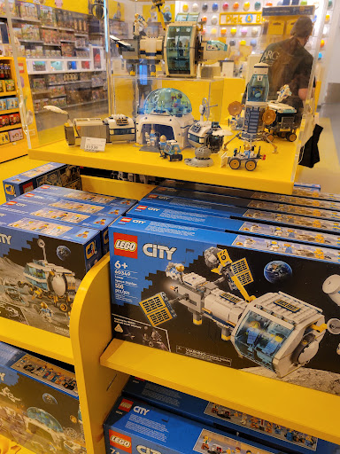 Toy Store «The LEGO Store», reviews and photos, 6600 Topanga Canyon Blvd, Canoga Park, CA 91303, USA