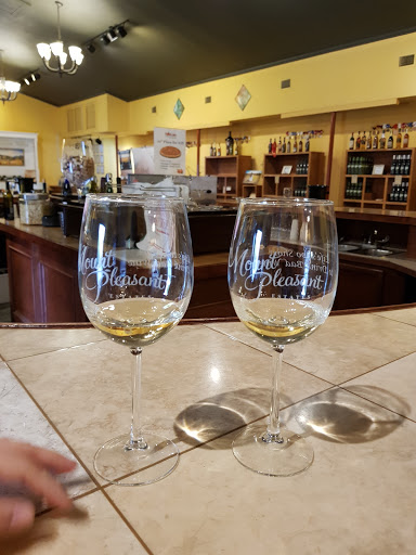 Winery «Mount Pleasant Estates», reviews and photos, 5634 High St, Augusta, MO 63332, USA