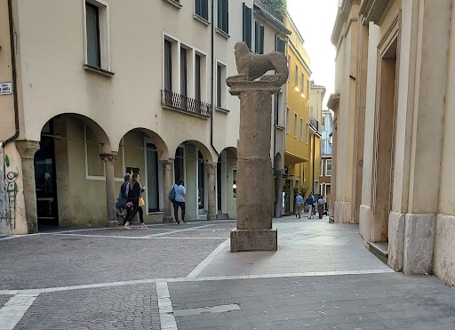 Antica colonna del punto più alto di Padova